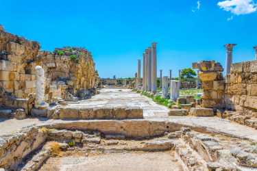 Wycieczka fakultatywna, Miasto duchów, Famagusta, Salamina z rejsem na Blue Lagoon i zatokę żółwi z Larnaki