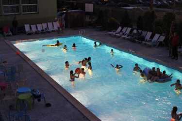 „FABRYKA ATRAKCJI”: Laser Tag, Wojskowy Biwak, Park Linowy, Sport, Integracja, Chill out. Ośrodek z basenem letnim. Kolonia 8-12 lat i obóz 13-16 lat